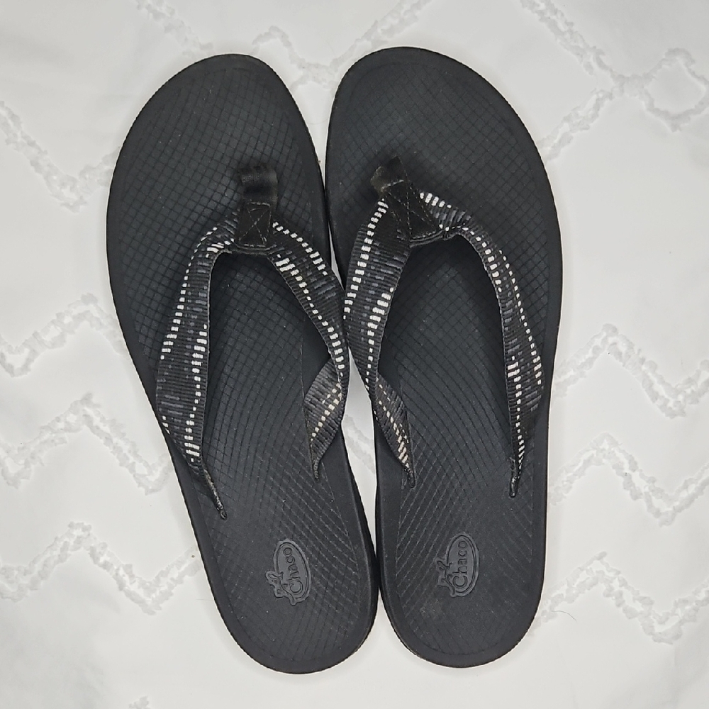 Chaco Black & White Flip Flops Sandals